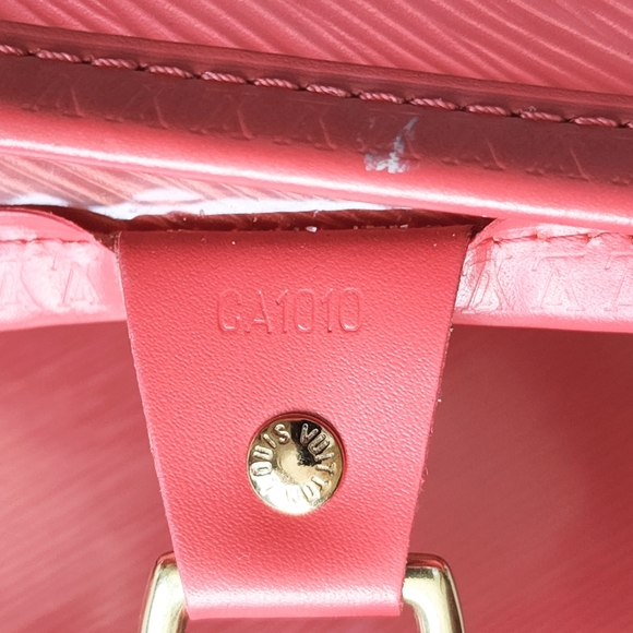 Louis Vuitton Red  Epi Baia Tote Bag - Picture 10 of 10